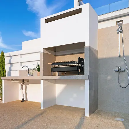 Elsa - Luxury In Pernera Ferienhaus Paralimni