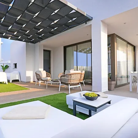 Elsa - Luxury In Pernera Paralimni