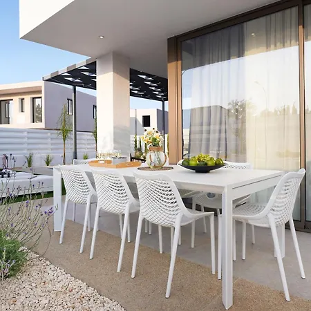 Elsa - Luxury In Pernera Paralimni